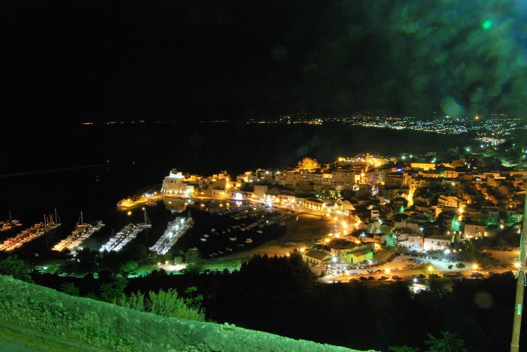 Casa Vacanze La Terrazza Sul Golfo กัสเตลลัมมาเร เดล โกลโฟ ภายนอก รูปภาพ