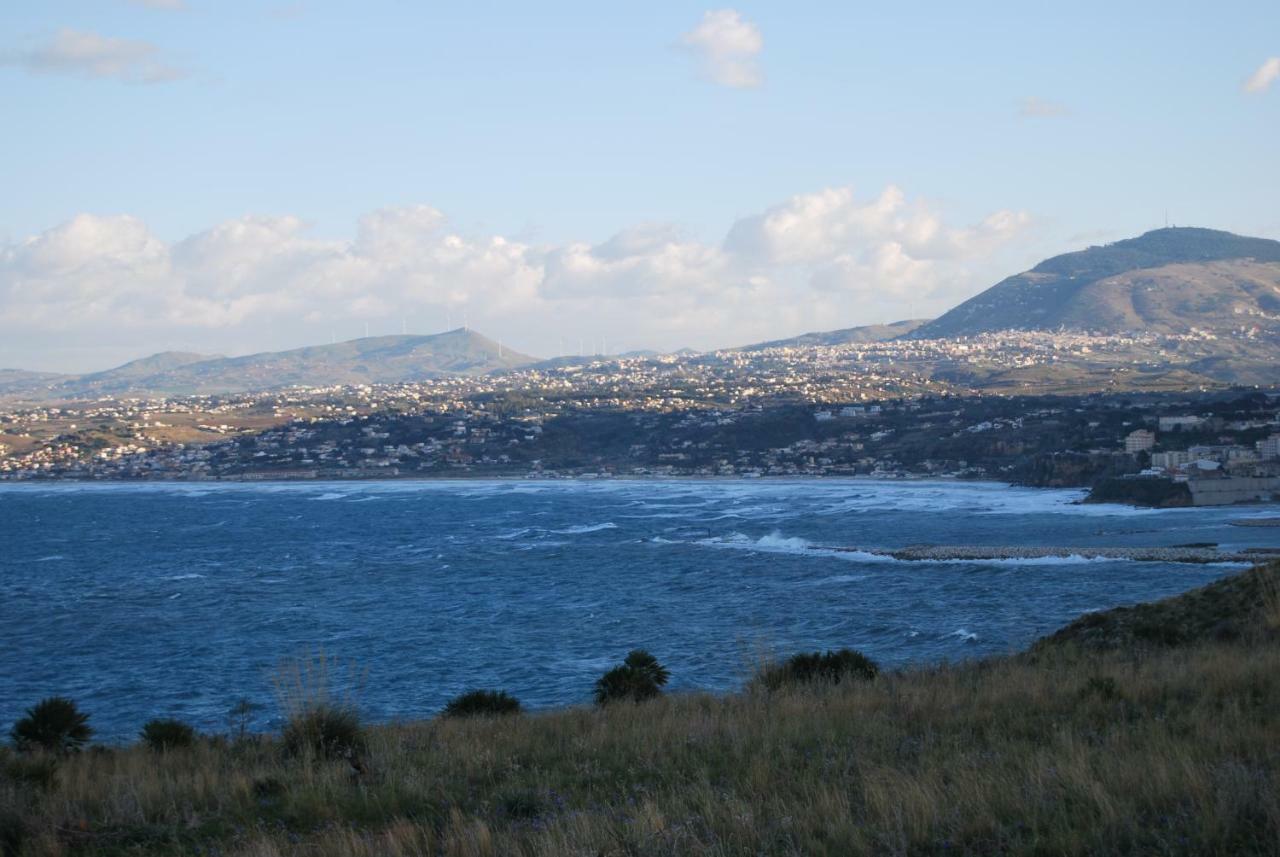 Casa Vacanze La Terrazza Sul Golfo กัสเตลลัมมาเร เดล โกลโฟ ภายนอก รูปภาพ